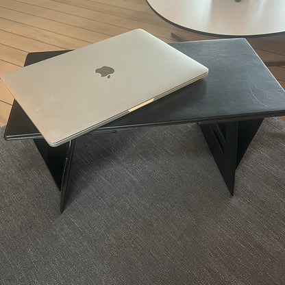 DESKLUXE™