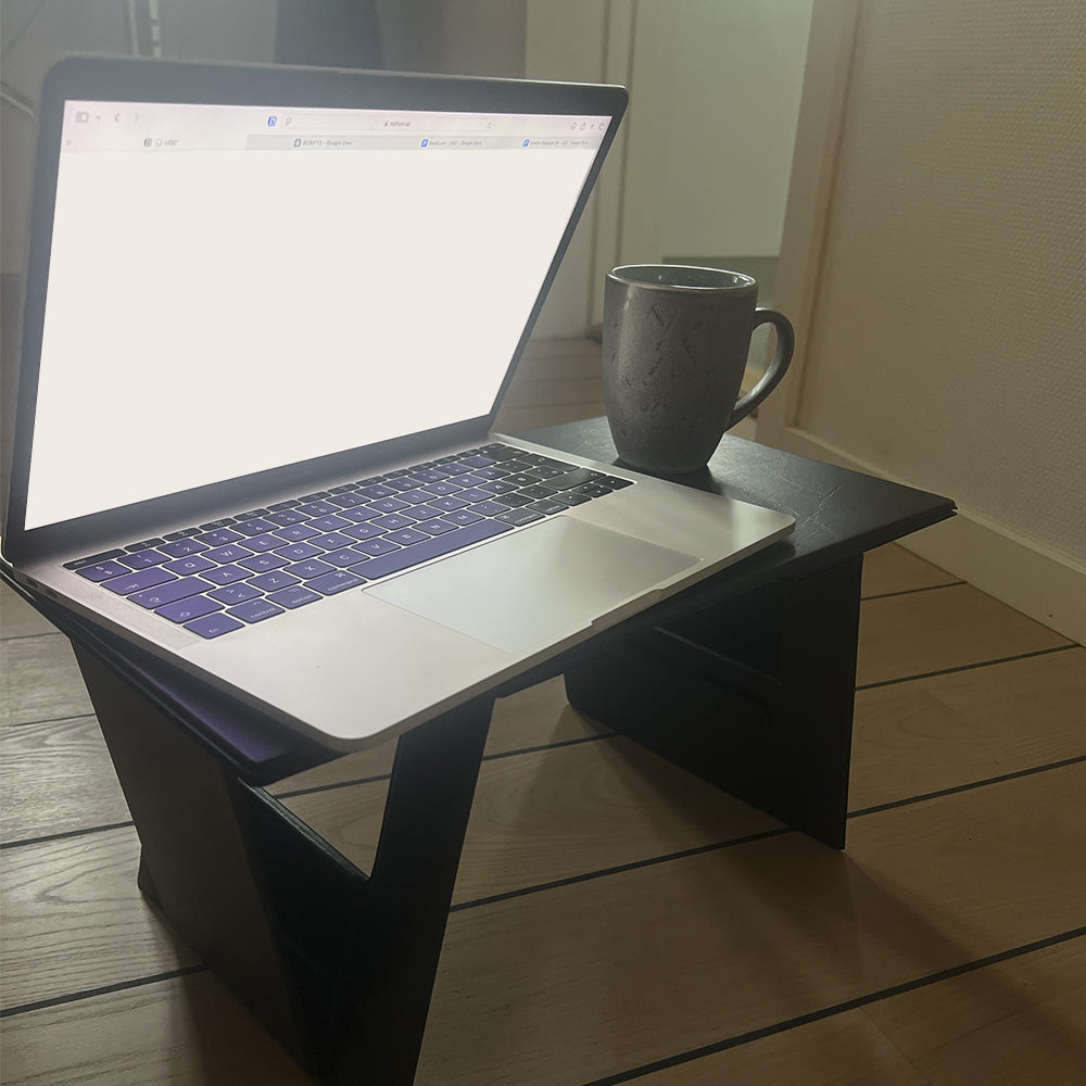 DESKLUXE™